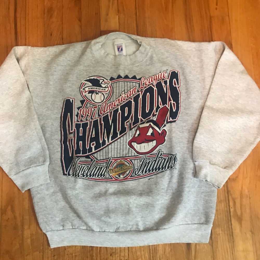 Vintage Cleveland Indians Sweatshirt!!! Size L